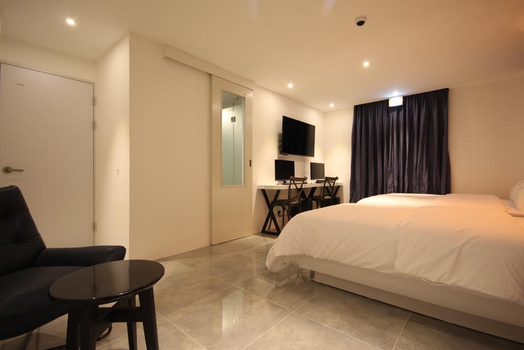 Soyu Hotel Пусан Екстериор снимка