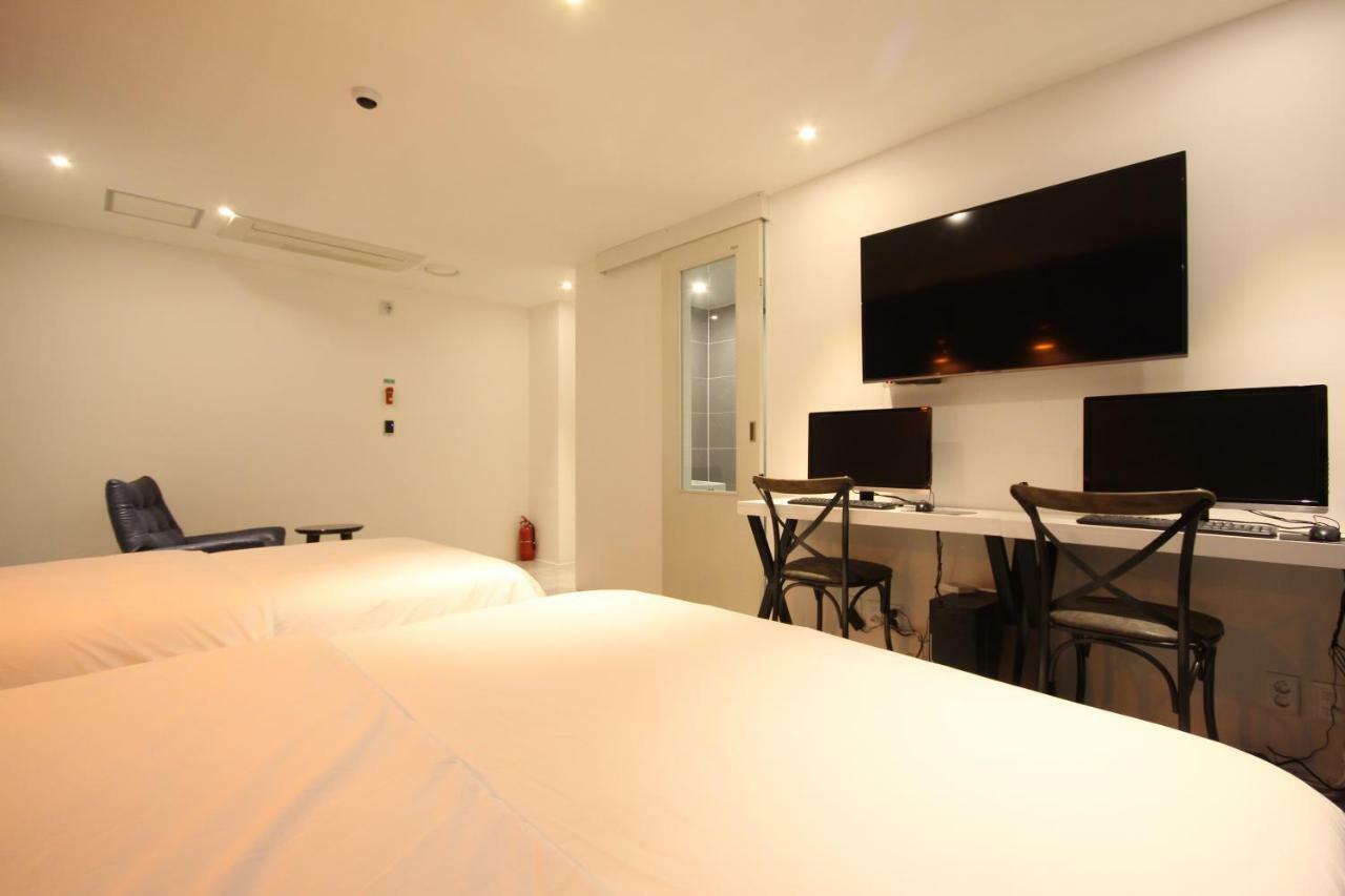 Soyu Hotel Пусан Екстериор снимка